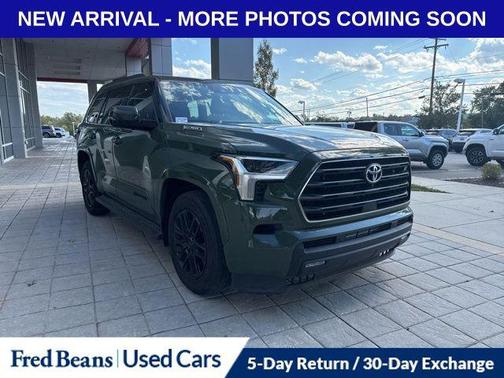 2023 Toyota Sequoia SR5