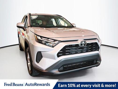 2025 Toyota RAV4 XLE