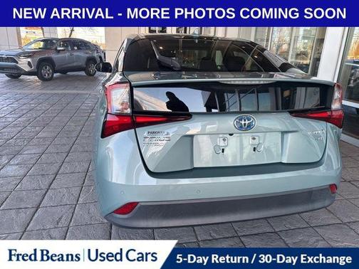 2019 Toyota Prius XLE