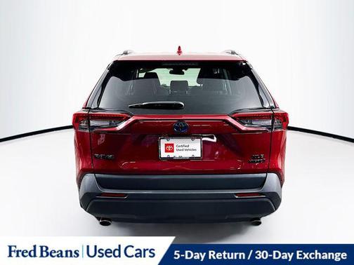 2022 Toyota RAV4 Hybrid XLE Premium