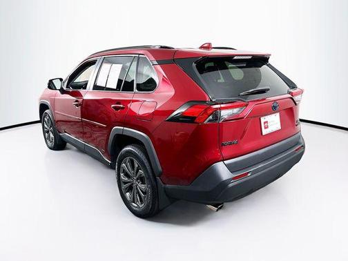 2022 Toyota RAV4 Hybrid XLE Premium