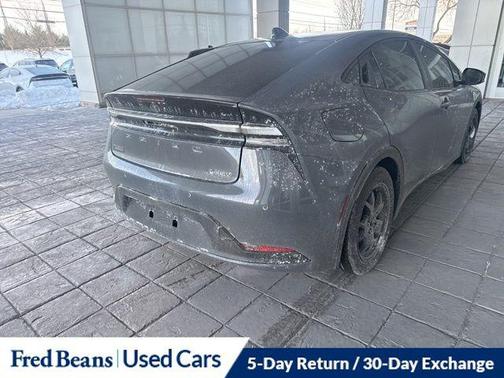 2025 Toyota Prius Plug-In Hybrid SE