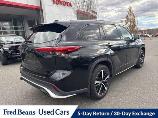 2022 Toyota Highlander XSE