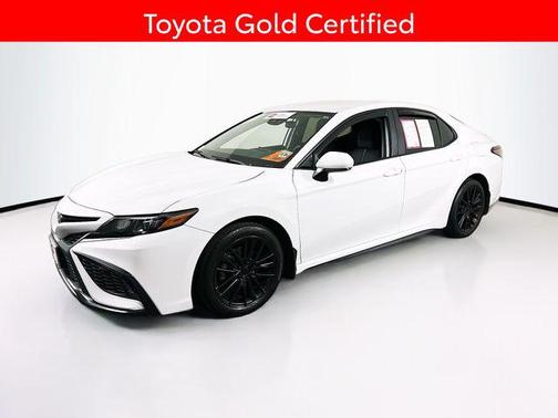 Ice Cap 2024 Toyota Camry SE