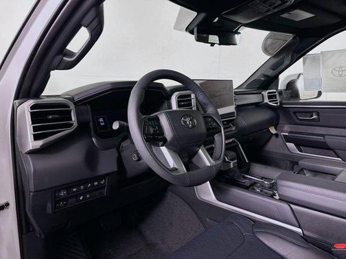 2025 Toyota Tundra Platinum