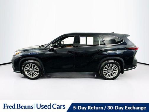 2025 Toyota Highlander Platinum
