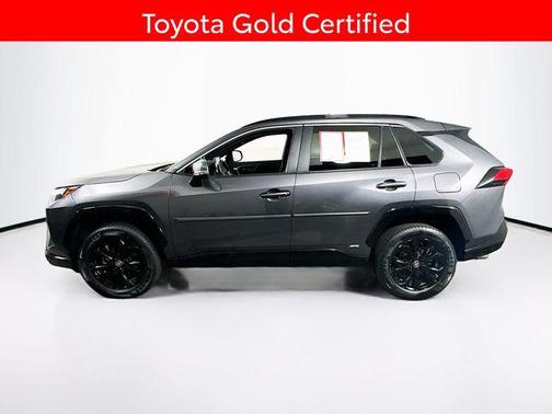 2022 Toyota RAV4 Hybrid SE