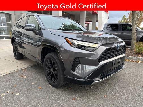 2022 Toyota RAV4 Hybrid SE