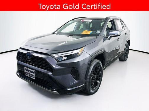 2022 Toyota RAV4 Hybrid SE