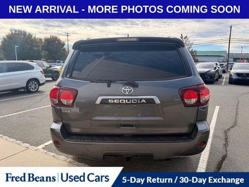 2021 Toyota Sequoia SR5