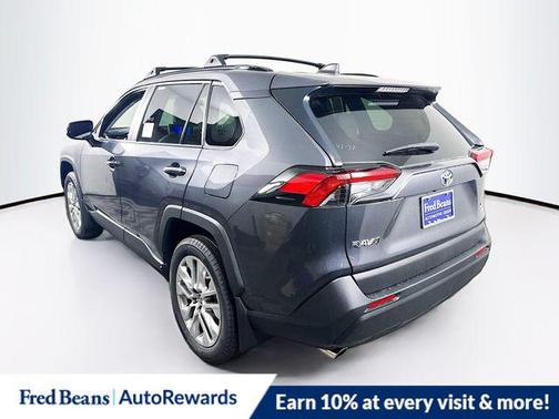 2025 Toyota RAV4 XLE Premium