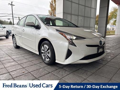 2017 Toyota Prius Four