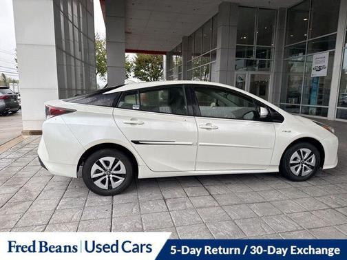2017 Toyota Prius Four