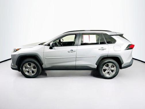 2022 Toyota RAV4 Hybrid LE