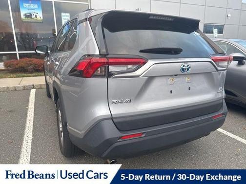 2022 Toyota RAV4 Hybrid LE
