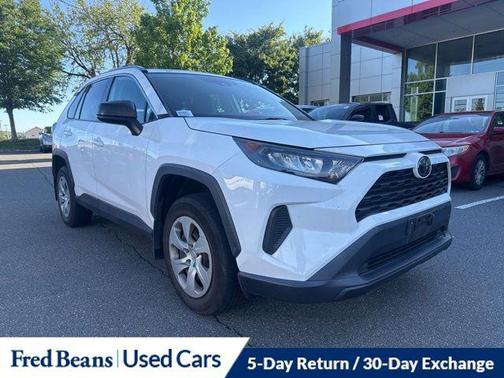 Super White 2020 Toyota RAV4 LE