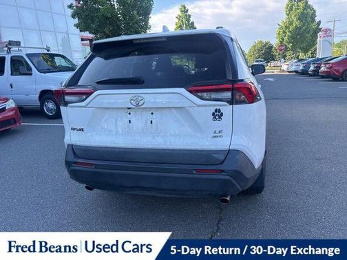 Super White 2020 Toyota RAV4 LE