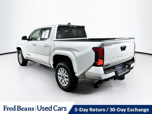Ice Cap 2025 Toyota Tacoma SR5