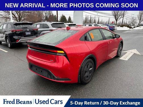 2023 Toyota Prius LE