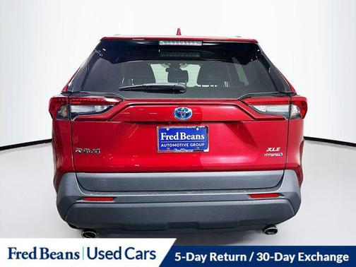 2021 Toyota RAV4 Hybrid XLE Premium