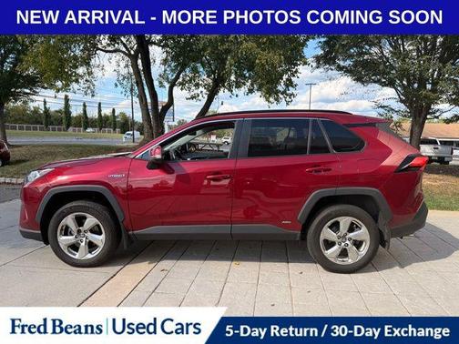 2021 Toyota RAV4 Hybrid XLE Premium