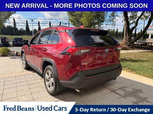 2021 Toyota RAV4 Hybrid XLE Premium