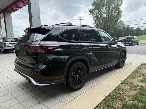 2024 Toyota Highlander XSE