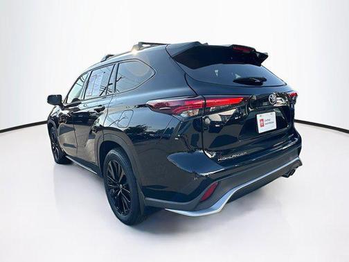2024 Toyota Highlander XSE