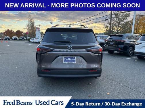 2023 Toyota Sienna XLE