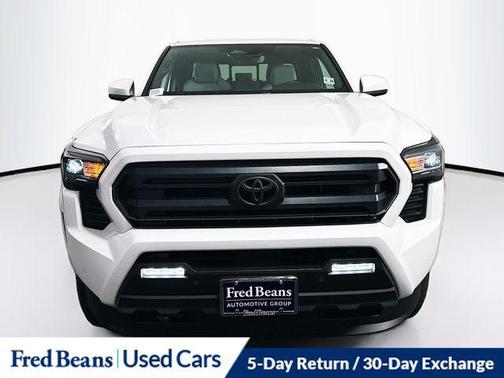 Ice Cap 2025 Toyota Tacoma SR5