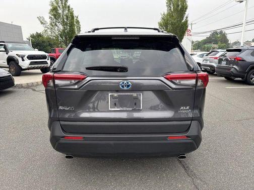 2023 Toyota RAV4 Hybrid XLE
