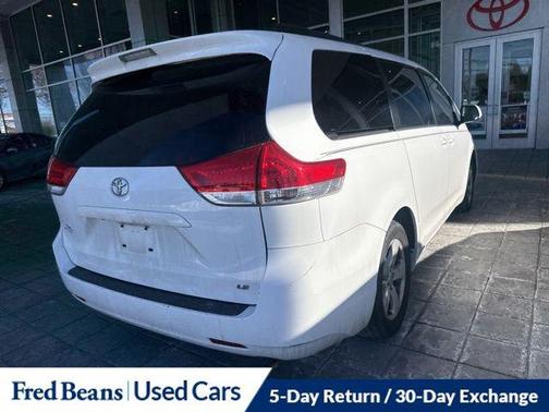 2013 Toyota Sienna LE