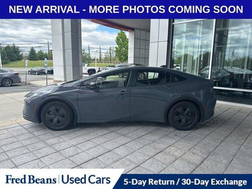 Gray 2023 Toyota Prius Prime SE