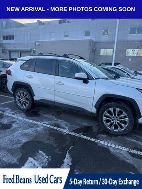 2022 Toyota RAV4 XLE Premium