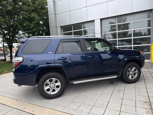 2022 Toyota 4Runner SR5
