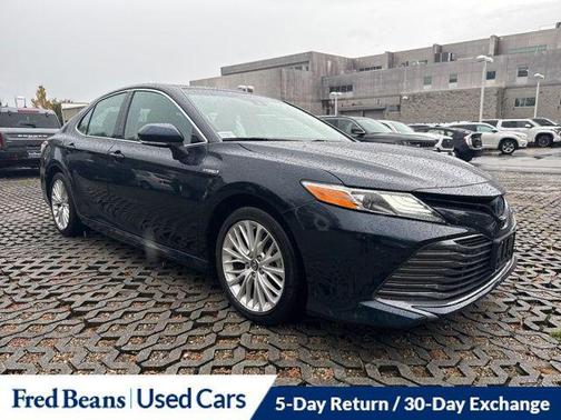 2018 Toyota Camry Hybrid XLE