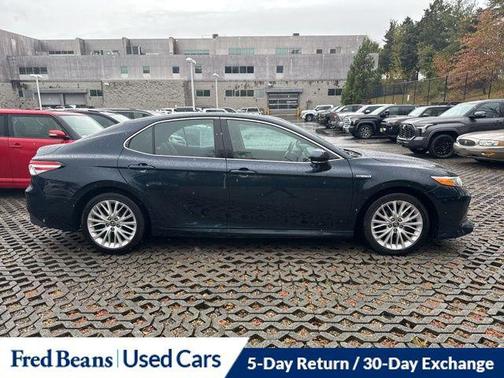 2018 Toyota Camry Hybrid XLE