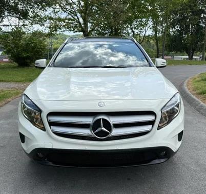 Cirrus White 2016 Mercedes-Benz GLA-Class 4MATIC