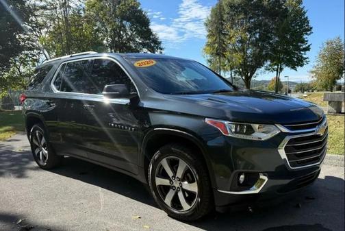 2020 Chevrolet Traverse LT Leather