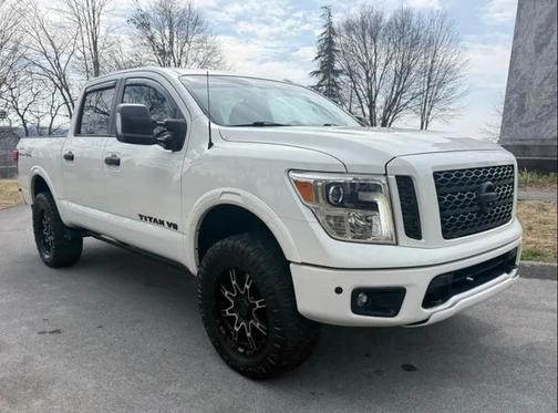2019 Nissan Titan PRO-4X
