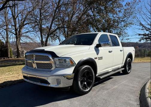 2017 RAM 1500 Laramie