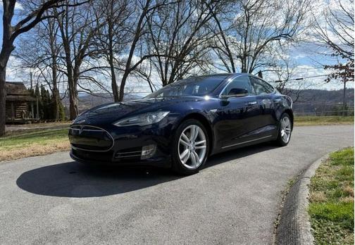 2014 Tesla Model S 85