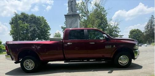 2018 RAM 3500 Laramie Crew Cab 4x4 8' Box