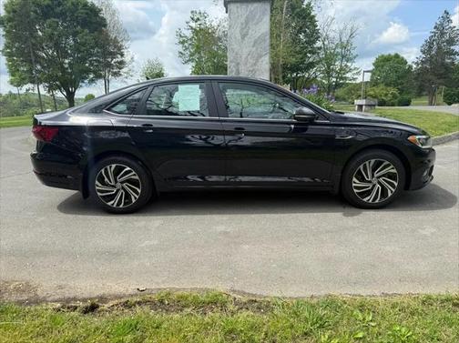2021 Volkswagen Jetta 1.4T SEL Premium