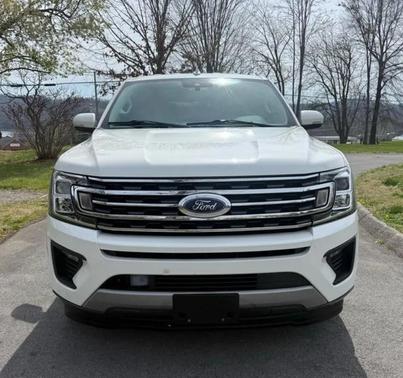 Star White Metallic Tri-Coat 2021 Ford Expedition XLT
