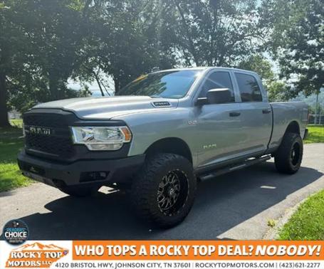 2021 RAM 2500 Tradesman Crew Cab 4x4 6'4' Box