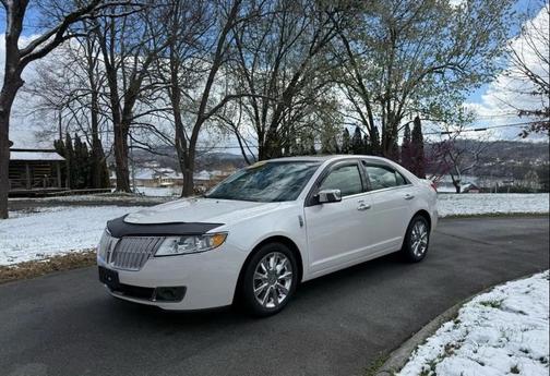 2011 Lincoln MKZ Base