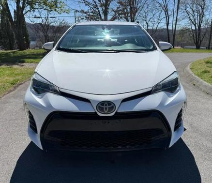 White 2017 Toyota Corolla SE