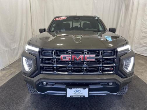 2023 GMC Canyon AT4