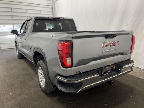 2023 GMC Sierra 1500 SLE